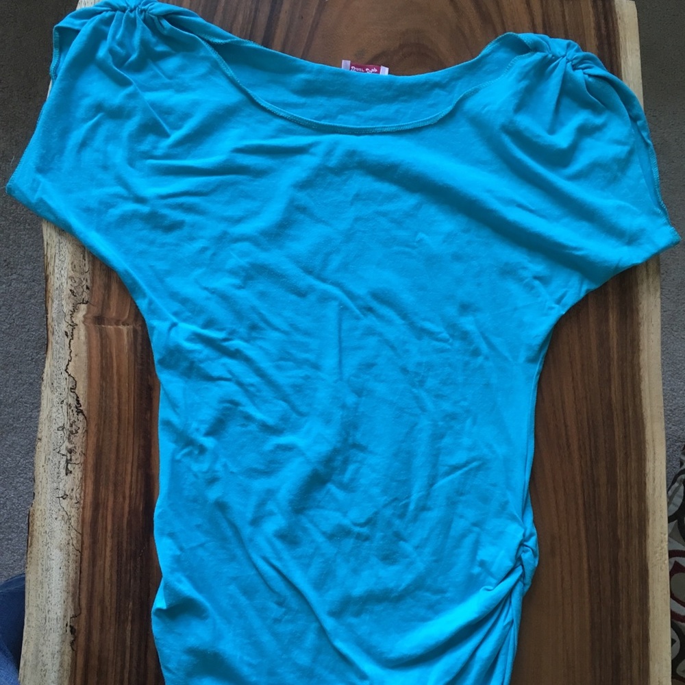Short sleeve top